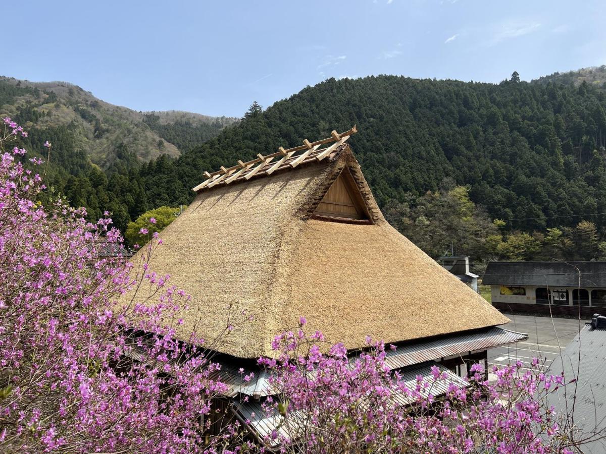 Ryokan Kigusuriya Nantan Bagian luar foto